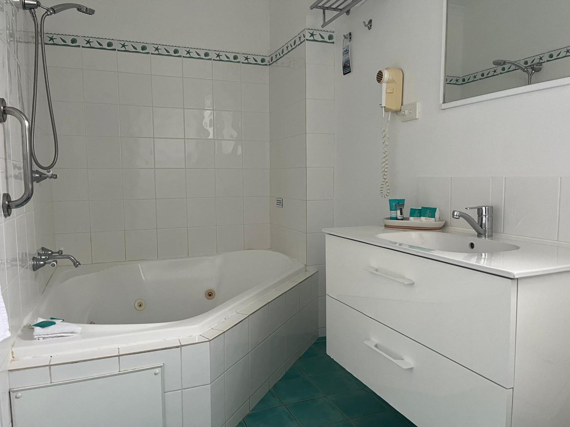 Diamond Beach Holiday Park Экстерьер фото