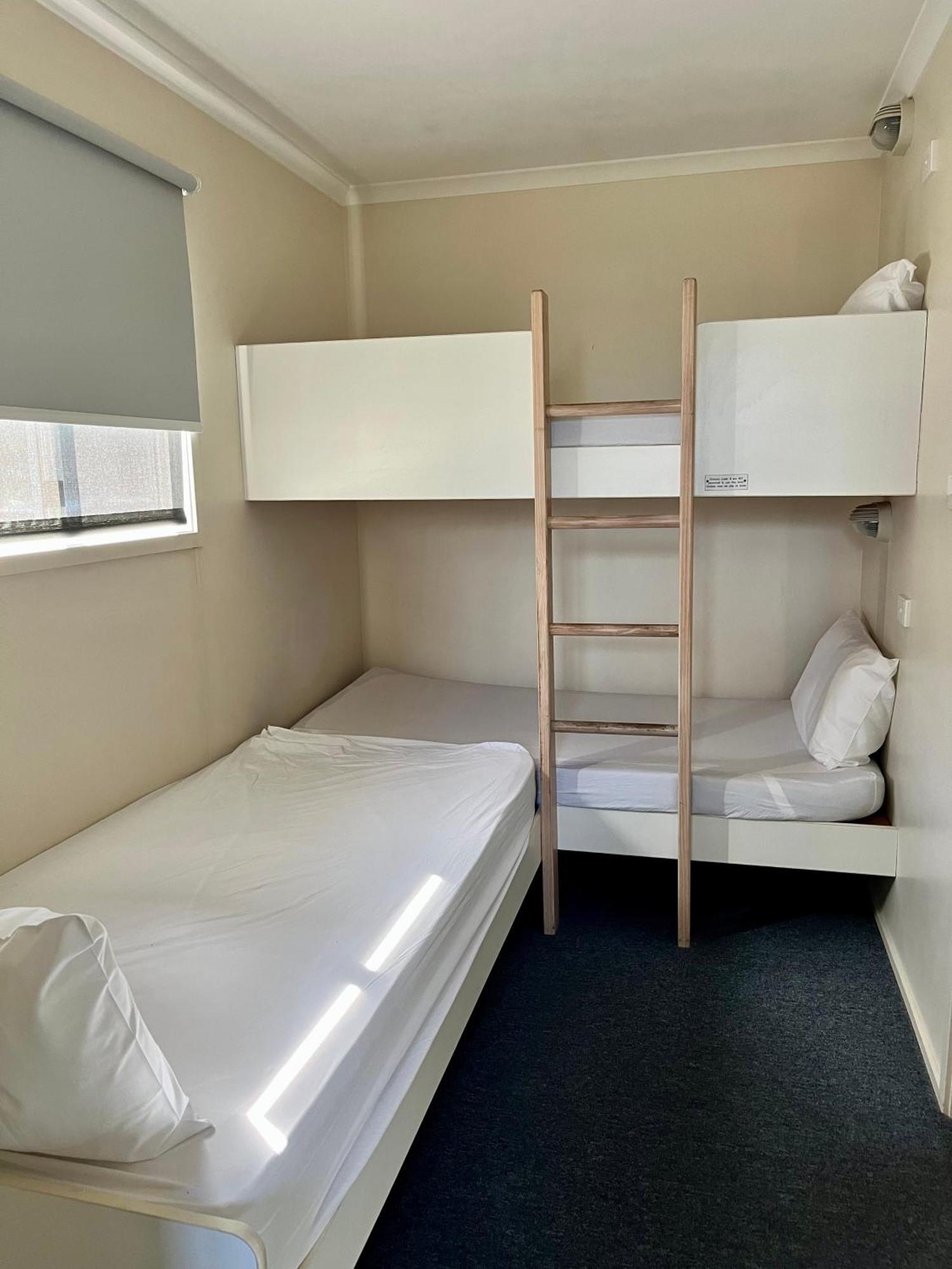 Diamond Beach Holiday Park Экстерьер фото